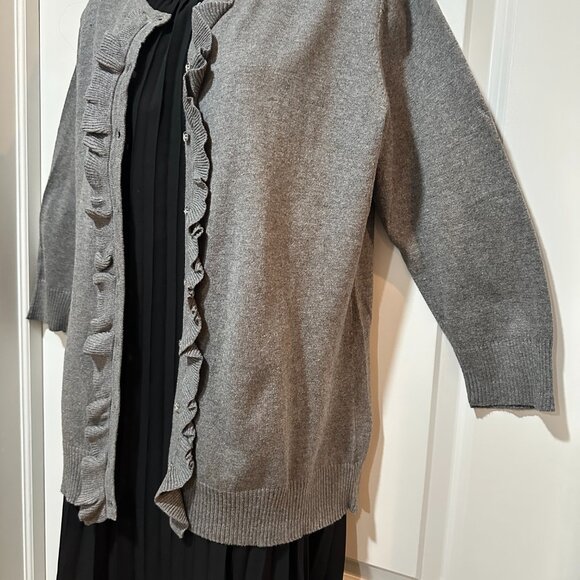 Merona Heather Grey ¾ Sleeve Cardigan w/Front Ruffle and Gem Buttons, Size XL - Picture 4 of 14